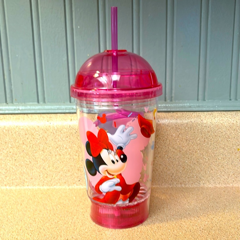 Pink Minnie Mouse graduation cup with lid and spiral straw